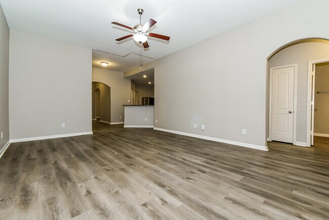 Foto del edificio - 1613 Mesquite Ln