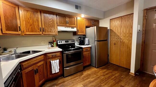 Foto del edificio - 884 N Prairie Ave