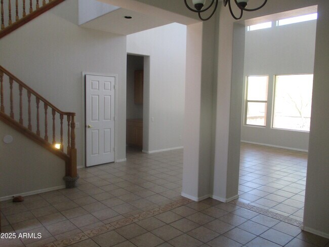 Building Photo - 3534 W Rushmore Dr