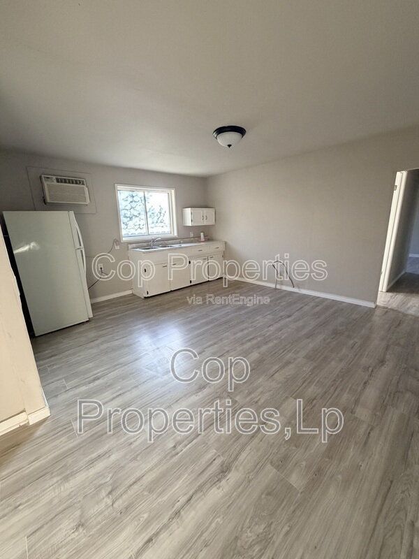 Foto del edificio - 1222 Brighton Ave