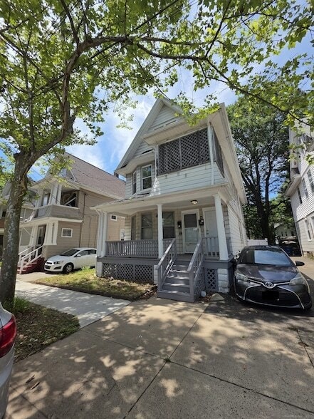 Building Photo - 106 Butler St