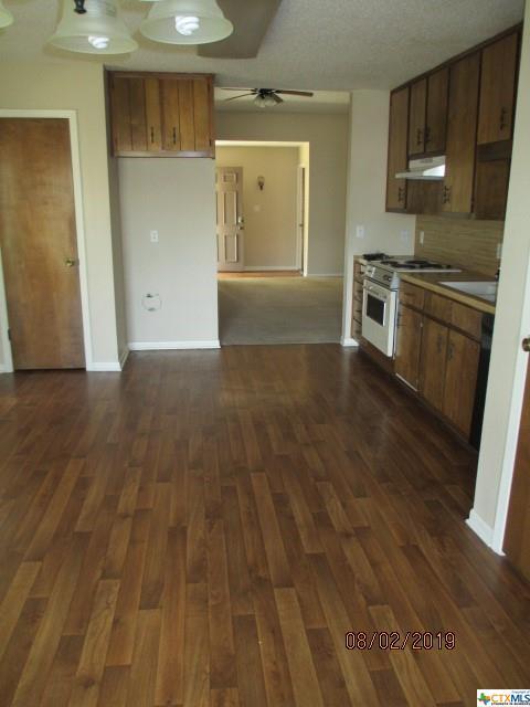 Foto del edificio - 517 Camelot Dr