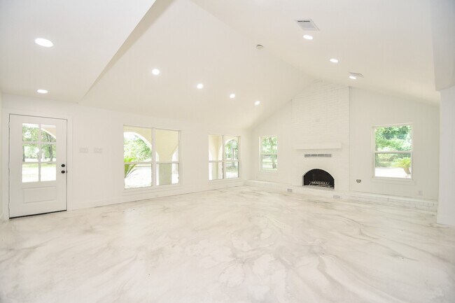 Foto del edificio - 6914 Evergreen St