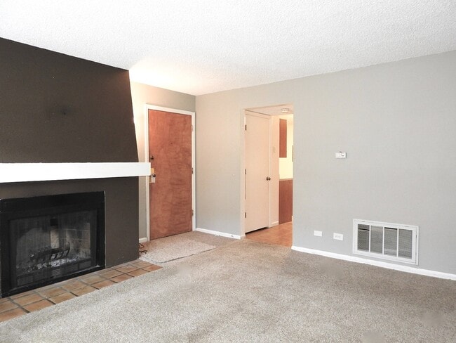 Building Photo - Denver Condo for Rent!