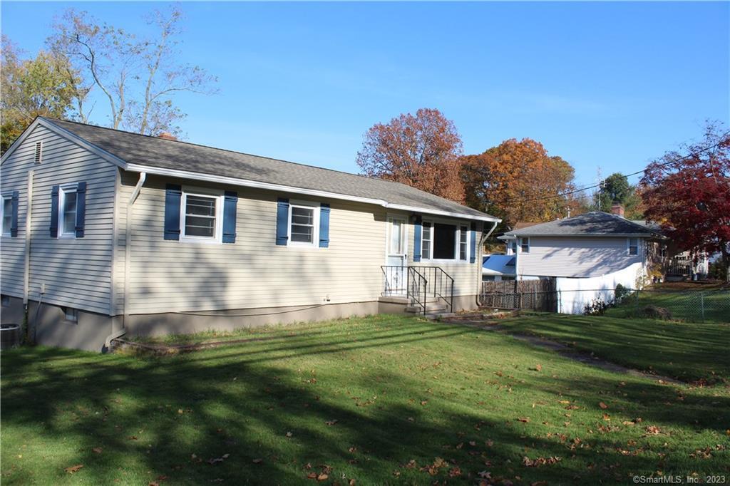 Primary Photo - 293 Short Beach Rd