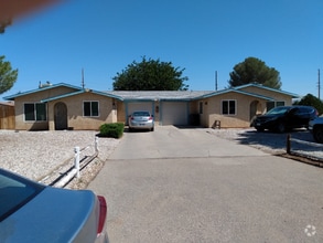 Building Photo - 21390 Laguna Rd