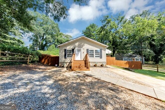 Building Photo - 1810 Evans Dr SW