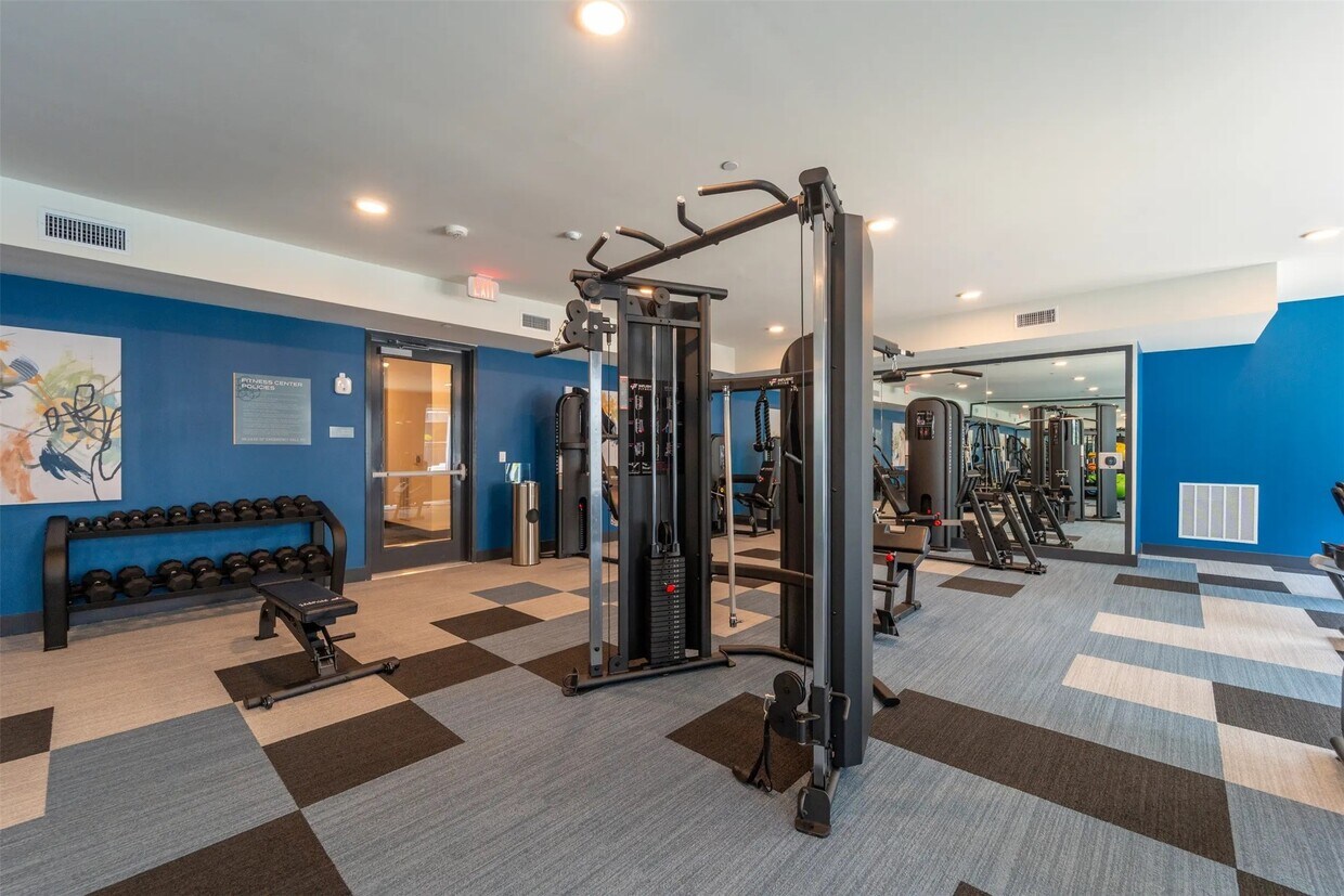 Foto principal - 1690 North Loop