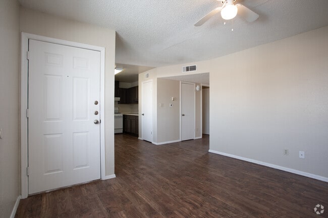 2BR, 1BA - 800SF - Western Gallagher Apartments