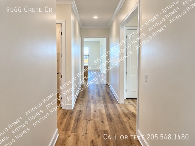 Foto del edificio - 9566 Crete Cir