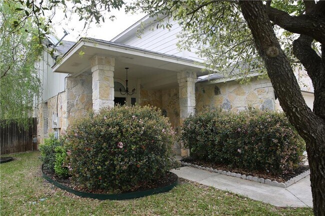Building Photo - 525 Grey Feather Ct