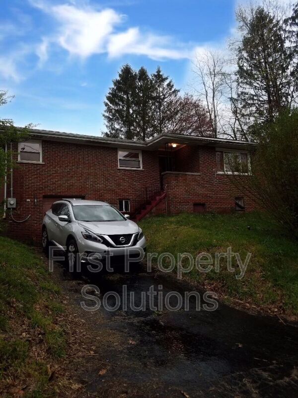 Primary Photo - 208 Bethel Rd