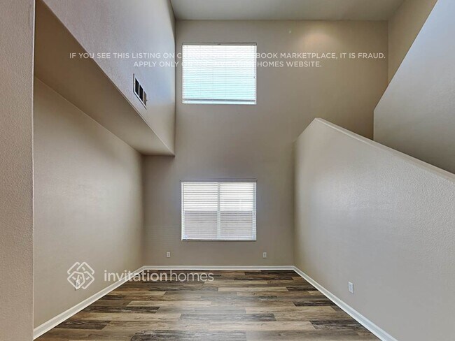 Building Photo - 3021 Dowitcher Ave