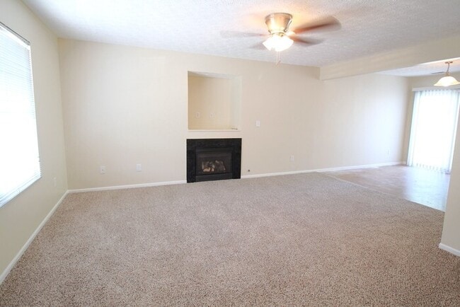 Building Photo - 8696 Pennycress Ln