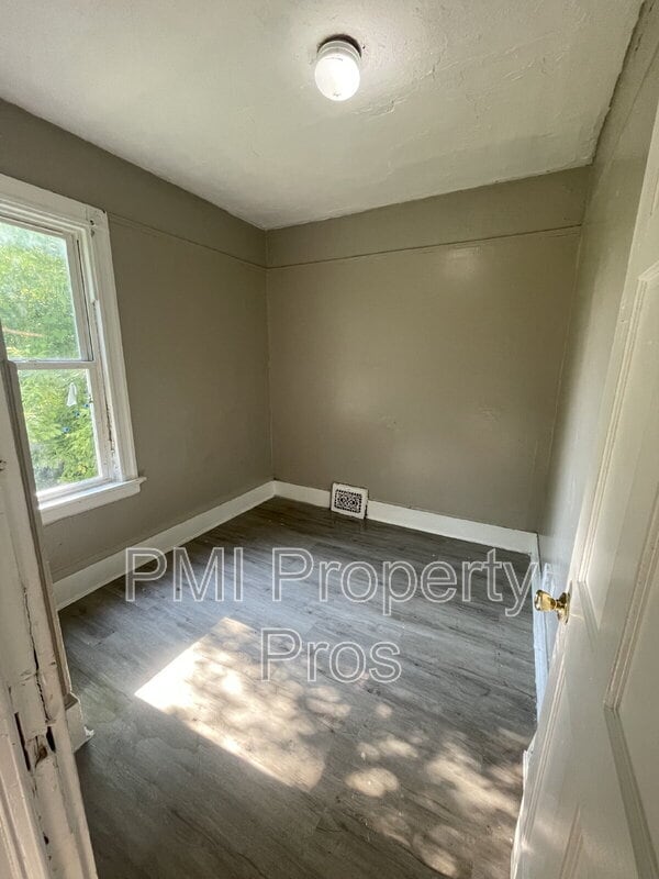 Foto del edificio - 2619 N 23rd St