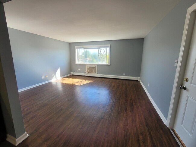 Building Photo - 17138 71st Ave