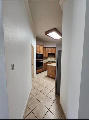 Foto del edificio - 7812 Pleasant Valley Tr