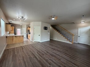 Building Photo - 449 W 500 N