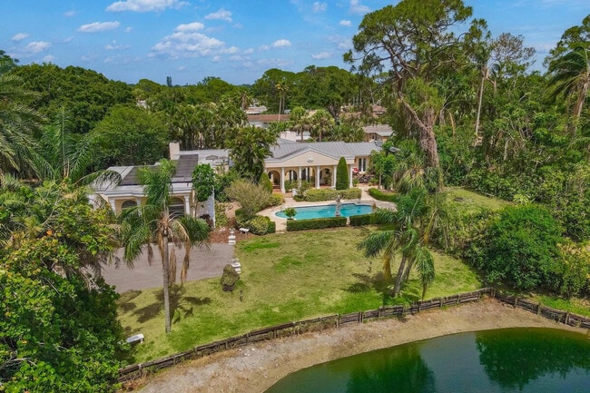 Foto del edificio - 3399 70th Ln N