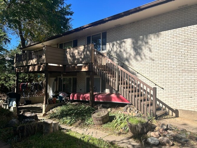 Building Photo - Charming 2Br/1Ba Apartment in Quiet Boulde...