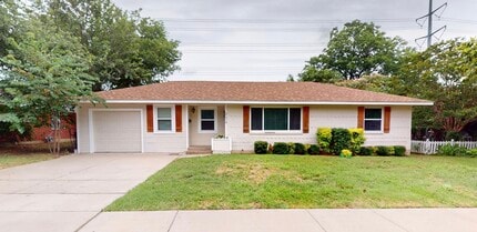 Building Photo - 834 Inwood Dr
