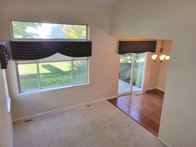 Building Photo - 2911 Stockton Ct