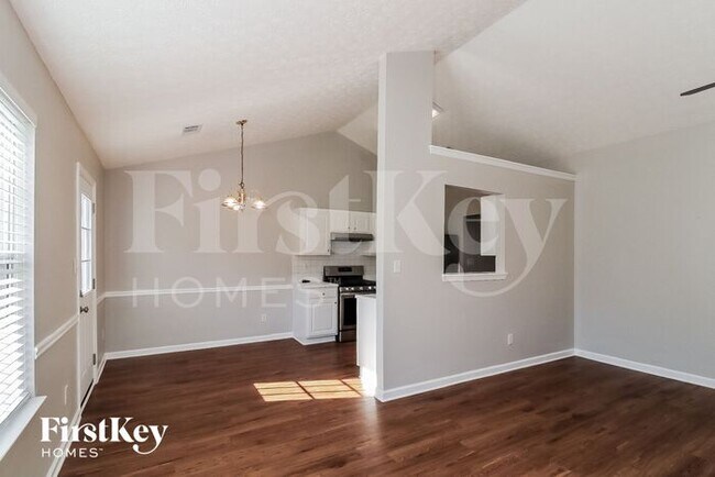 Foto del edificio - 569 Kirtley Ct