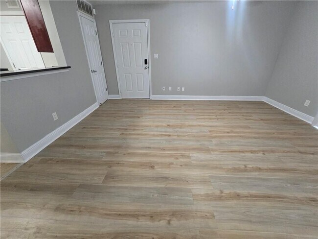 Foto del edificio - 2205 Santa Fe Pkwy