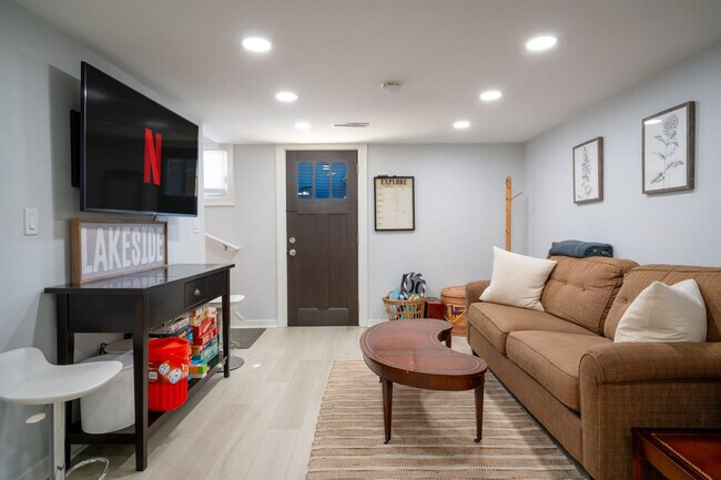 Foto del edificio - 525 Circle Dr