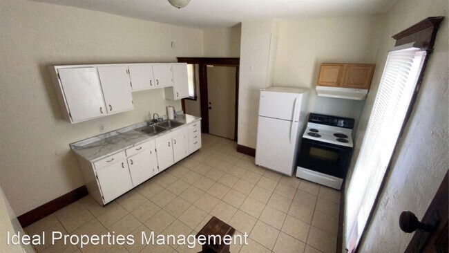 Building Photo - 3 br, 1.5 bath House - 817 E Cook Street