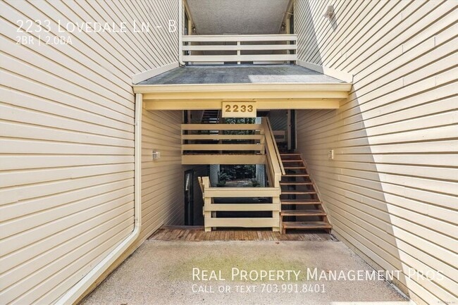 Building Photo - 2233 Lovedale Ln