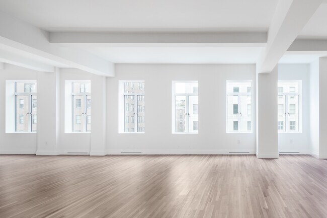 Building Photo - 737 Park Ave