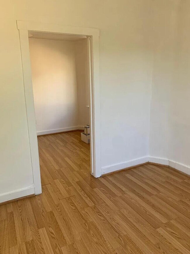 Foto del edificio - 185 W 400 N