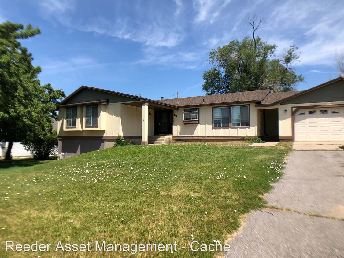 Primary Photo - 5 br, 3 bath House - 683 East 300 South