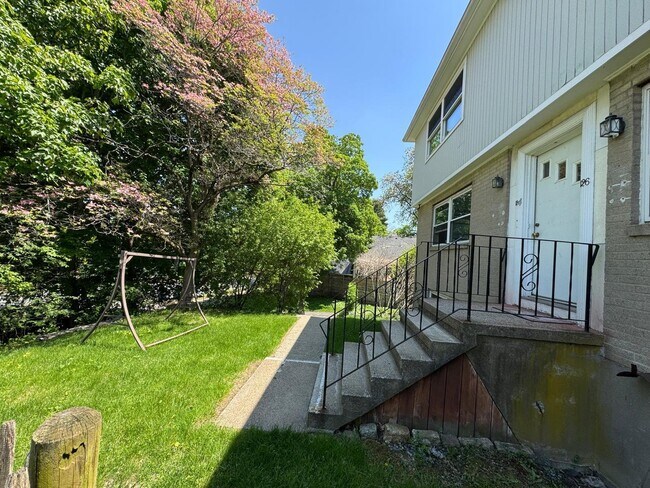 Photo - 124 Nonantum Rd Apartment