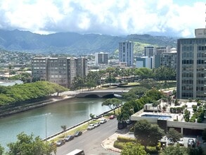 Building Photo - 1645 Ala Wai Blvd