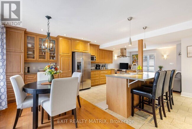 Building Photo - 848 Willow Ave