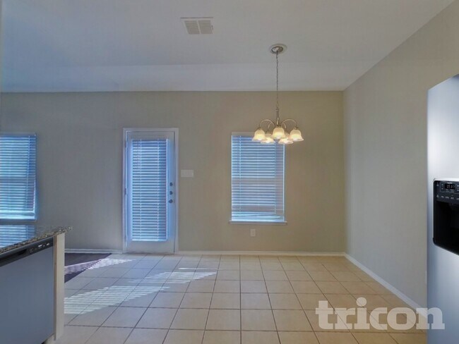 Foto del edificio - 12417 Worthington Ln