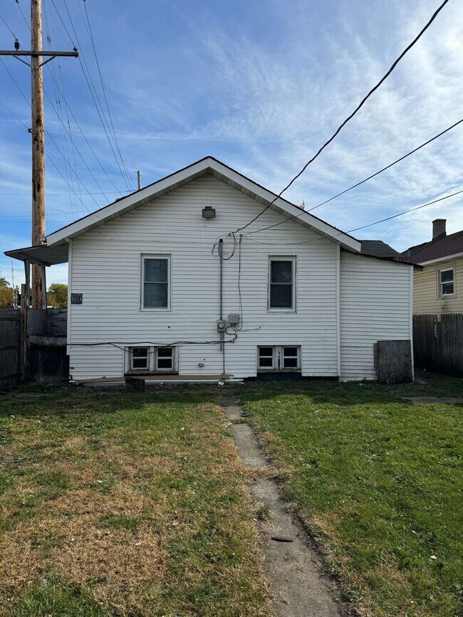 Foto del edificio - 4604 Johnson Ave