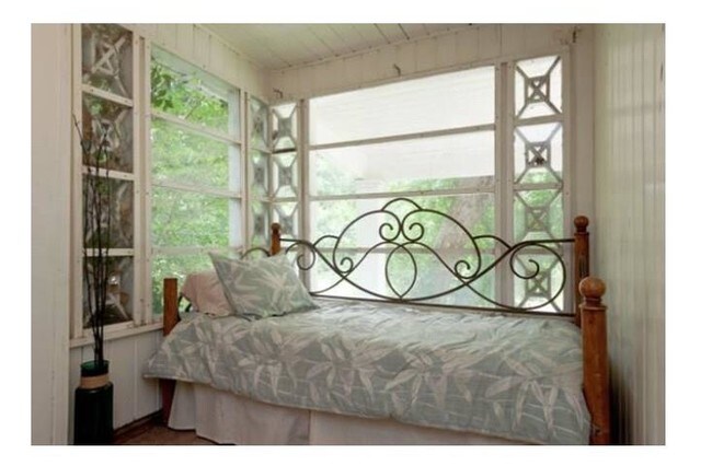 Foto del edificio - 3204 Duval St