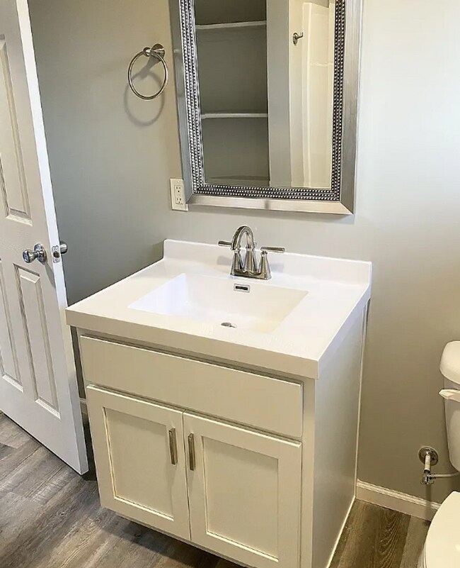 Building Photo - Newly renovated adorable 3 bedroom house c...