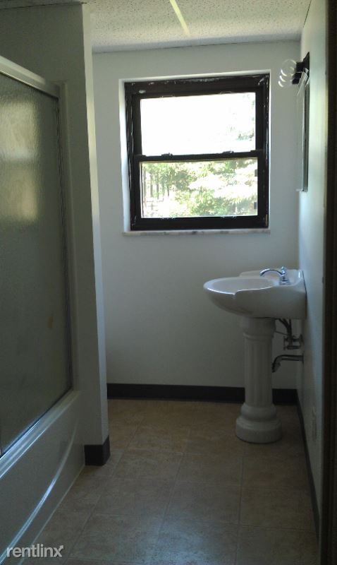 Foto del edificio - 3 br, 1 bath Townhome - 4756 State Route 66