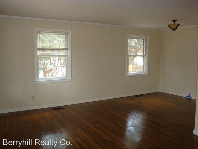 Building Photo - 3752 Stonehaven Dr