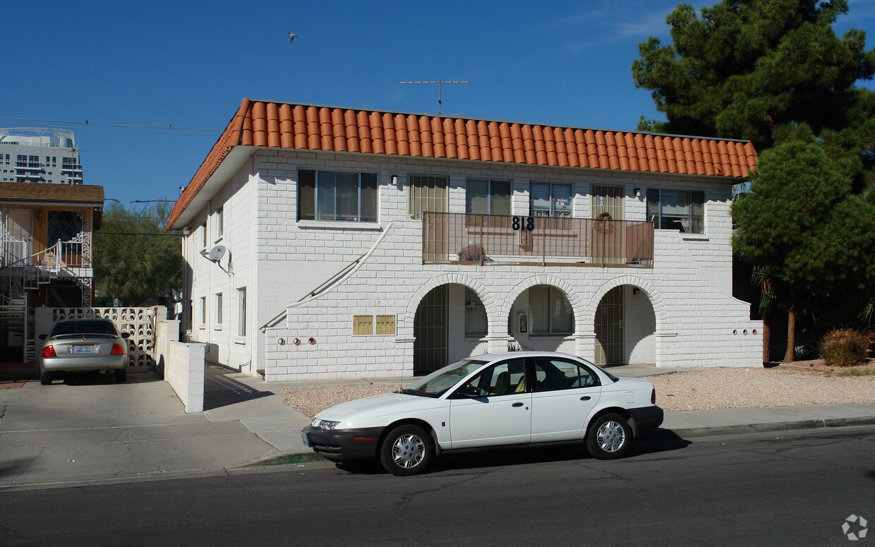 Primary Photo - 818 S 7th St