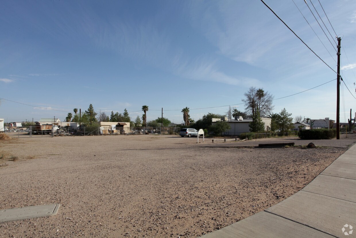 Foto del edificio - 716 W Gila Bend Hwy