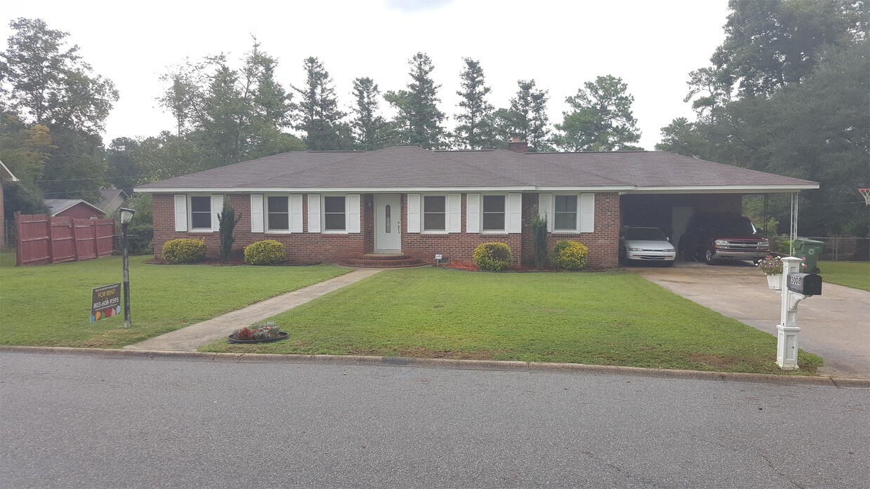 Primary Photo - 3008 Cliffside Dr