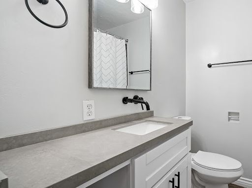 Building Photo - 2 Wks Free! North Park 3 bd / 2 ba Home w/ Fireplace, Garage, Yard, Laundry + More!