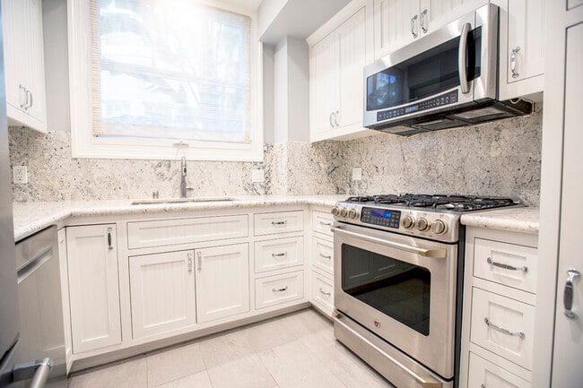 Foto del edificio - 1870 Jackson St