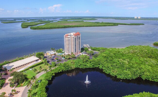 Foto del edificio - 8771 Estero Blvd