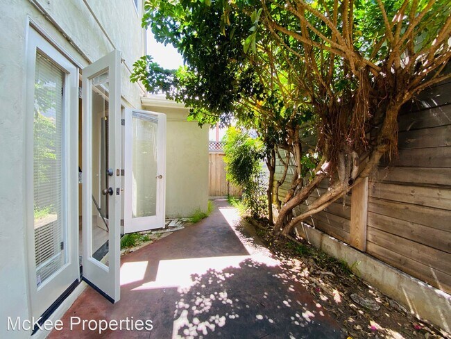 Building Photo - 263 D Ave